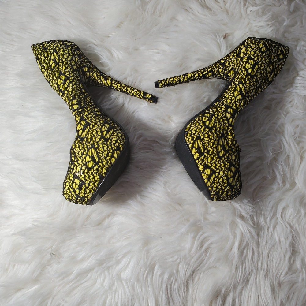 Shiekh heels size 8 1/2 lace